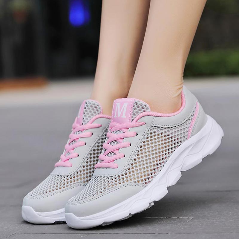 女性用通気性メッシュスニーカー,軽量ランニングシューズ,ベー - Outdoor Power Mop のレビューと価格